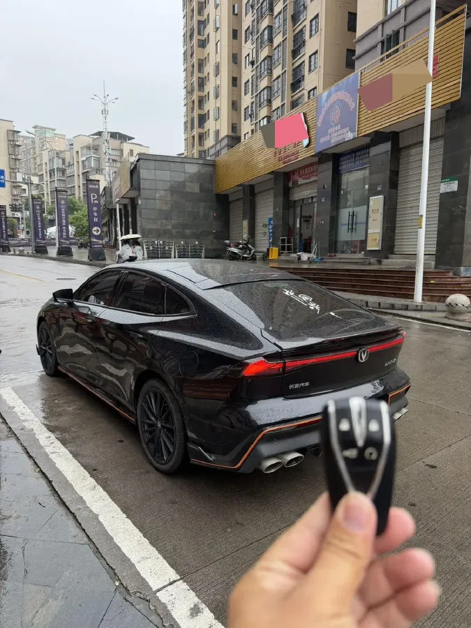 2022 ChangAn UNI-V 1.5T 188HP L4 7DCT,autocango,china used car exporter,china ev exporter,chinese used car exporter,chinese used ev exporter