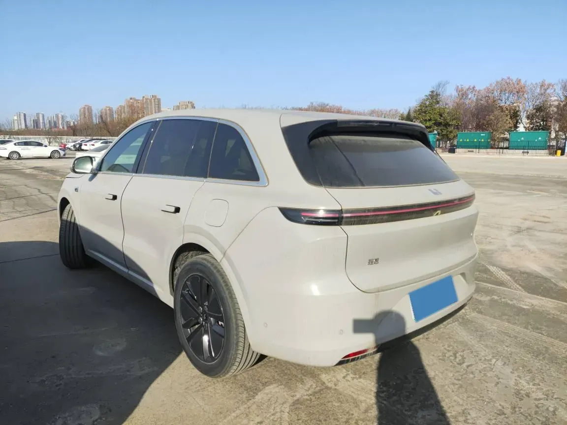 2024 Li L6 Range Extended 154HP L4 REEV 36.8KWH,autocango,china used car exporter,china ev exporter,chinese used car exporter,chinese used ev exporter