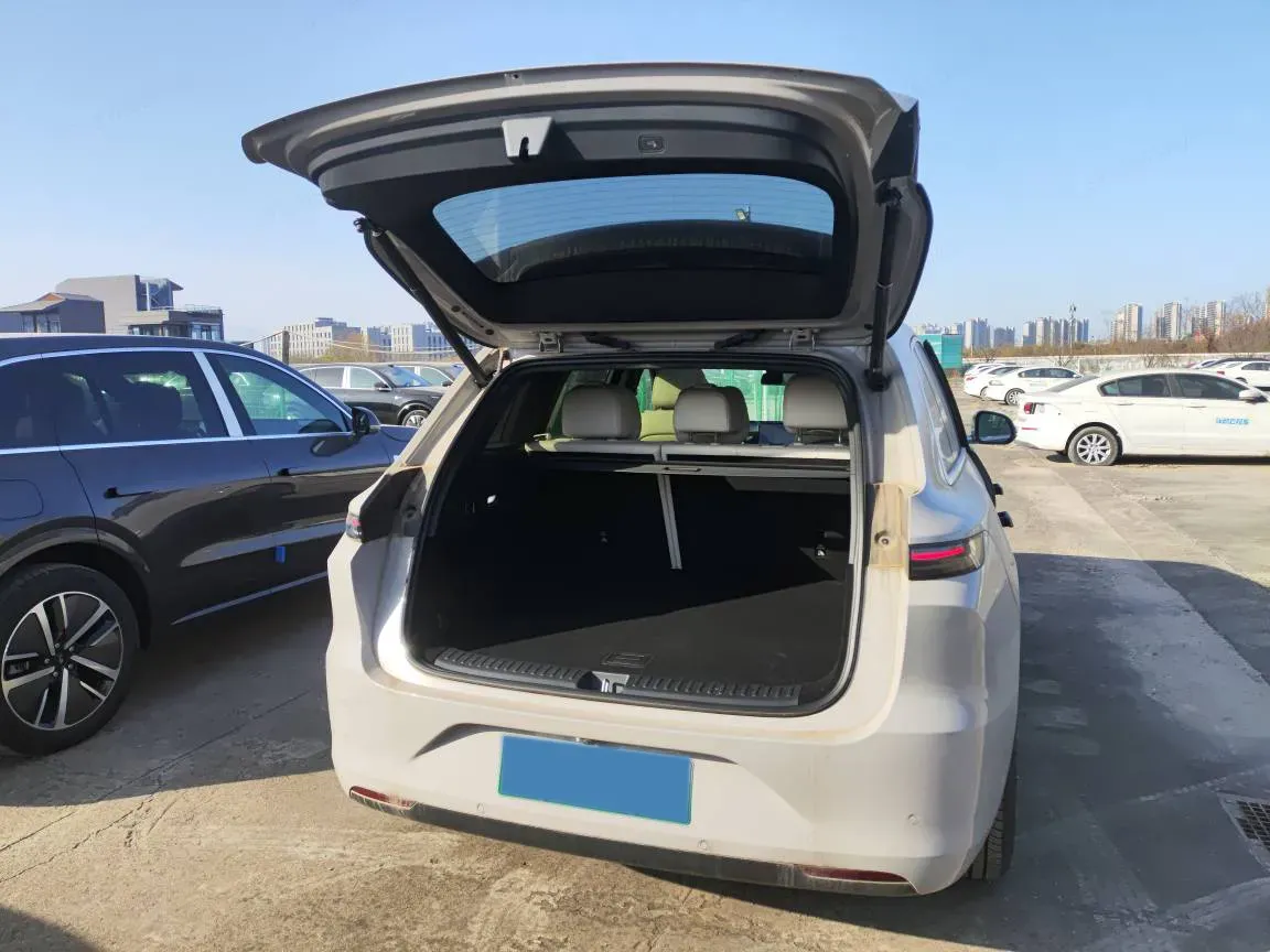 2024 Li L6 Range Extended 154HP L4 REEV 36.8KWH,autocango,china used car exporter,china ev exporter,chinese used car exporter,chinese used ev exporter
