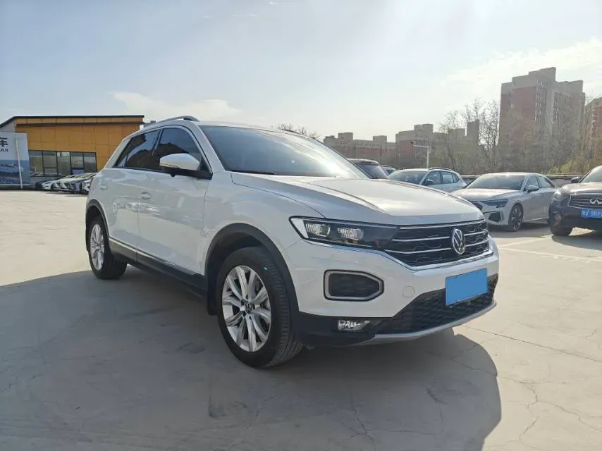 2022 Volkswagen T-Roc 1.4T 150HP L4 7DCT,autocango,china used car exporter,china ev exporter,chinese used car exporter,chinese used ev exporter
