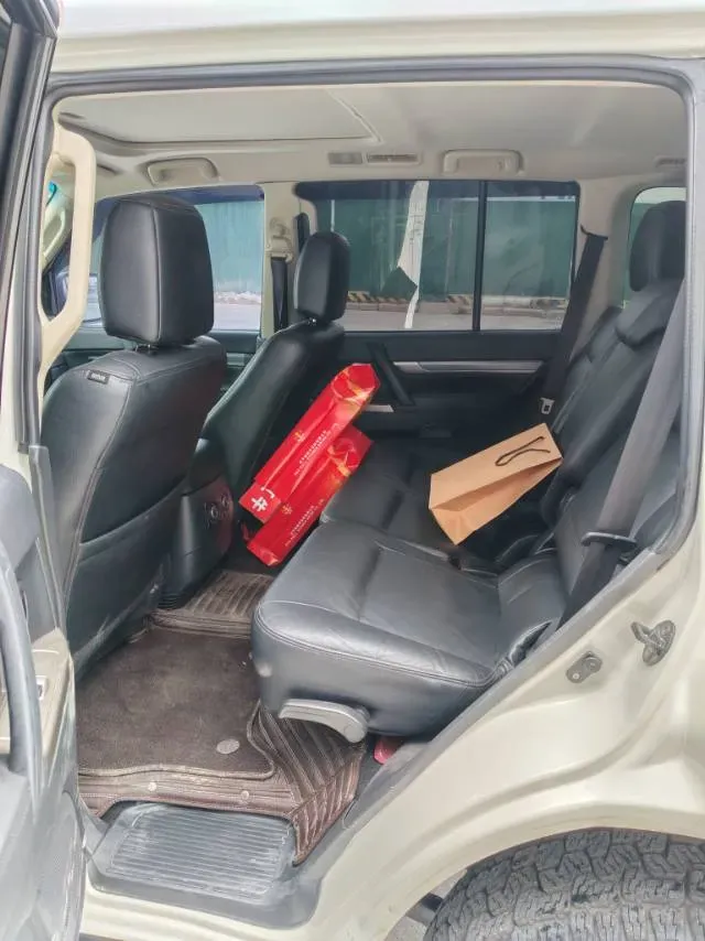 2019 Mitsubishi Pajero 3.0L 174HP V6 5AT,autocango,china used car exporter,china ev exporter,chinese used car exporter,chinese used ev exporter