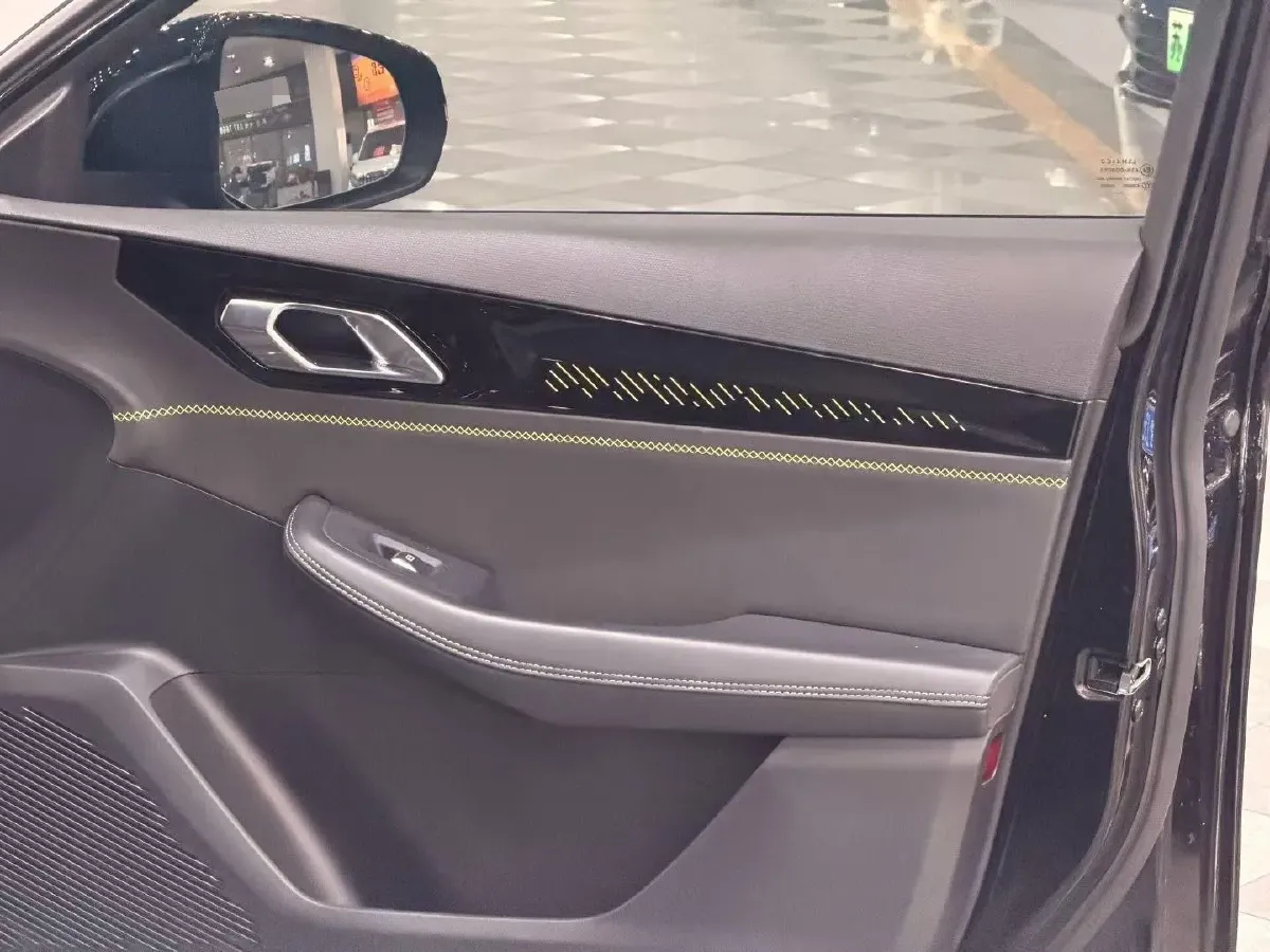 2023 LYNK&CO 03 2.0T 254HP L4 7DCT,autocango,china used car exporter,china ev exporter,chinese used car exporter,chinese used ev exporter