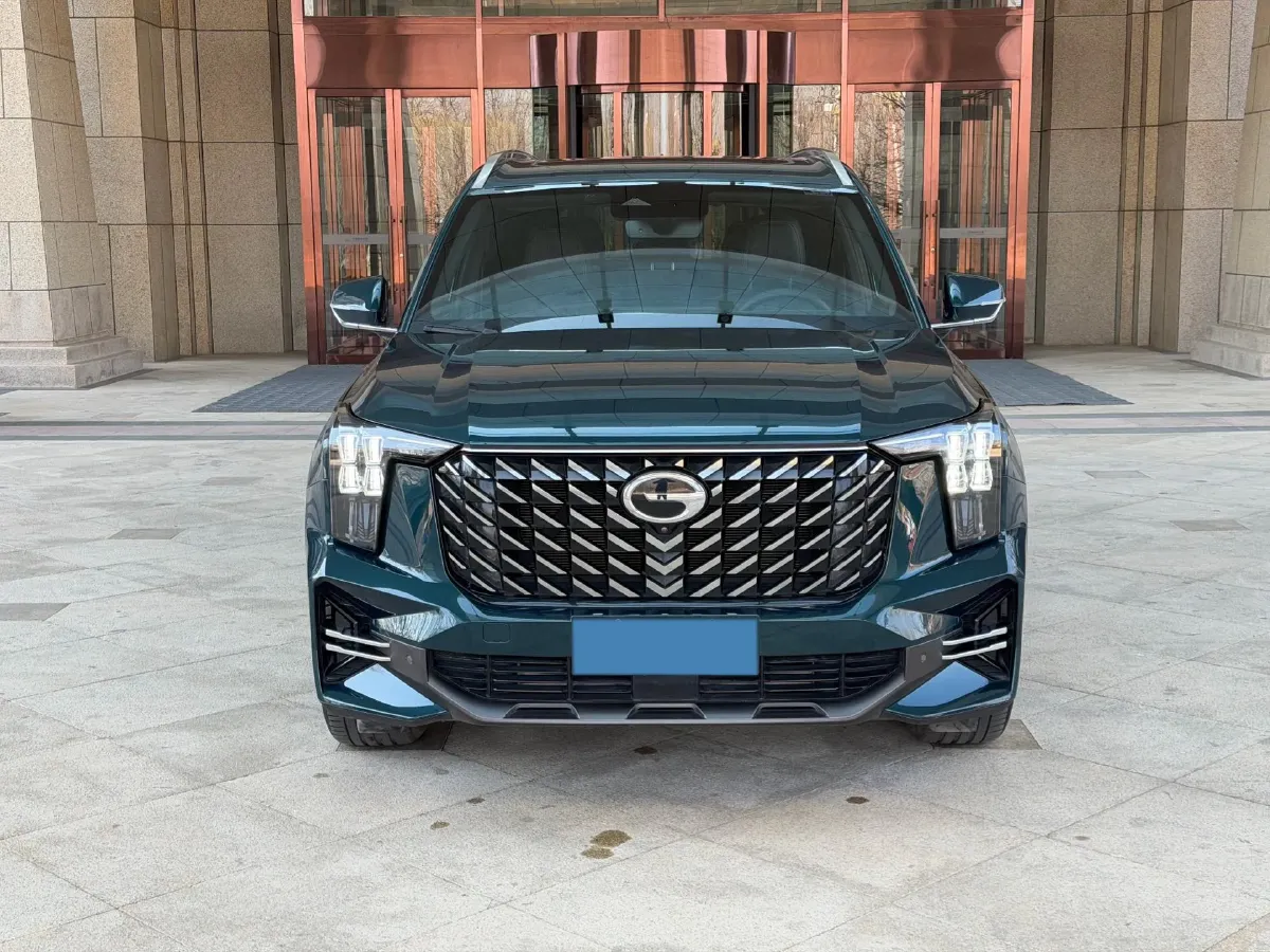 2022 GAC Trumpchi GS8 2.0T 252HP L4 8AT,autocango,china used car exporter,china ev exporter,chinese used car exporter,chinese used ev exporter