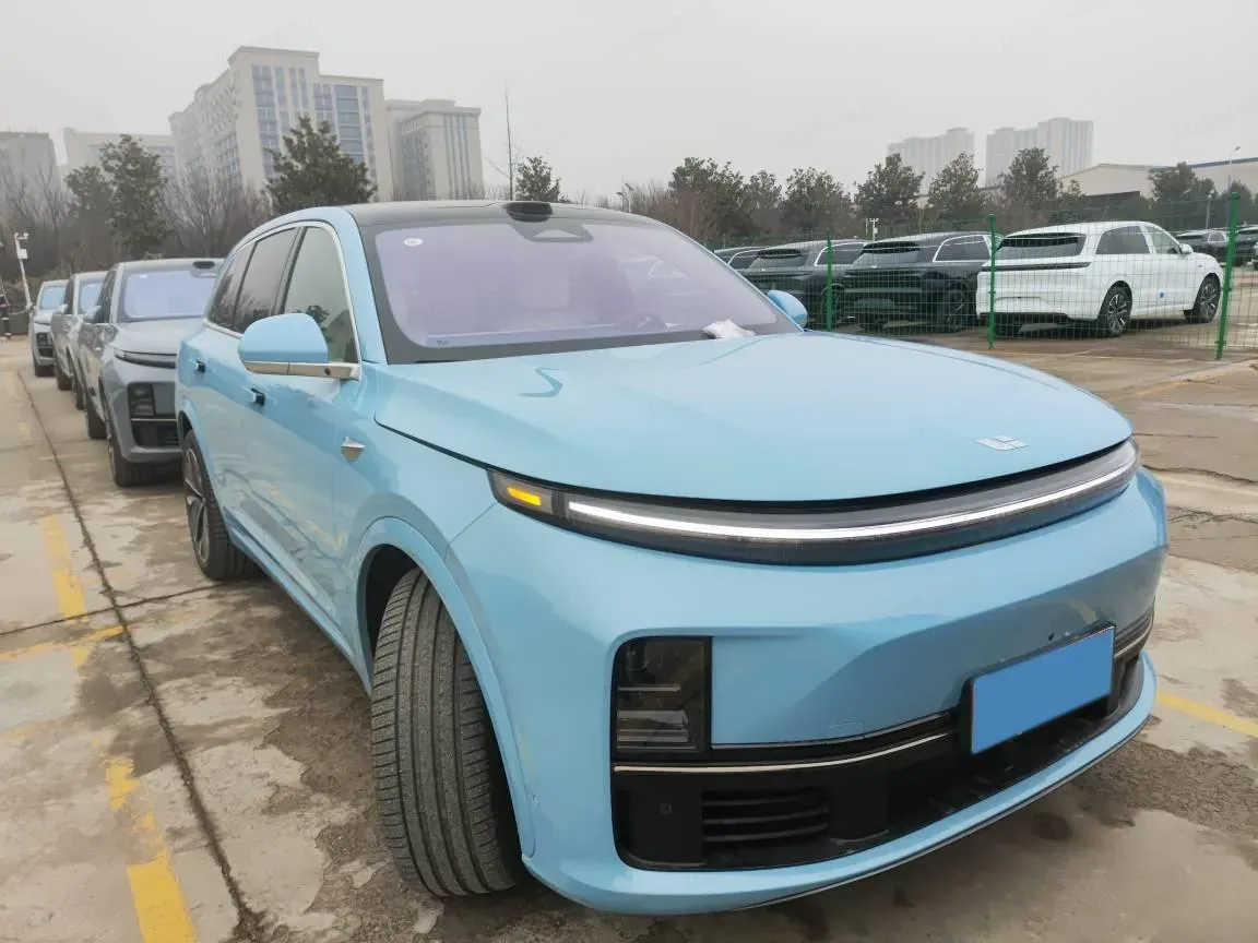 2025 Li L7 Range Extended 154HP REEV,autocango,china used car exporter,china ev exporter,chinese used car exporter,chinese used ev exporter