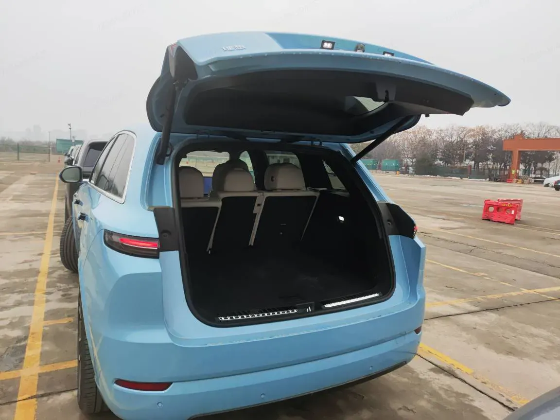 2025 Li L7 Range Extended 154HP REEV,autocango,china used car exporter,china ev exporter,chinese used car exporter,chinese used ev exporter