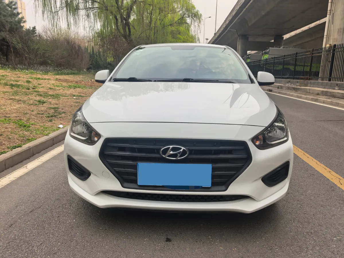 2017 Hyundai Reina 1.4L 95HP L4 5MT,autocango,china used car exporter,china ev exporter,chinese used car exporter,chinese used ev exporter