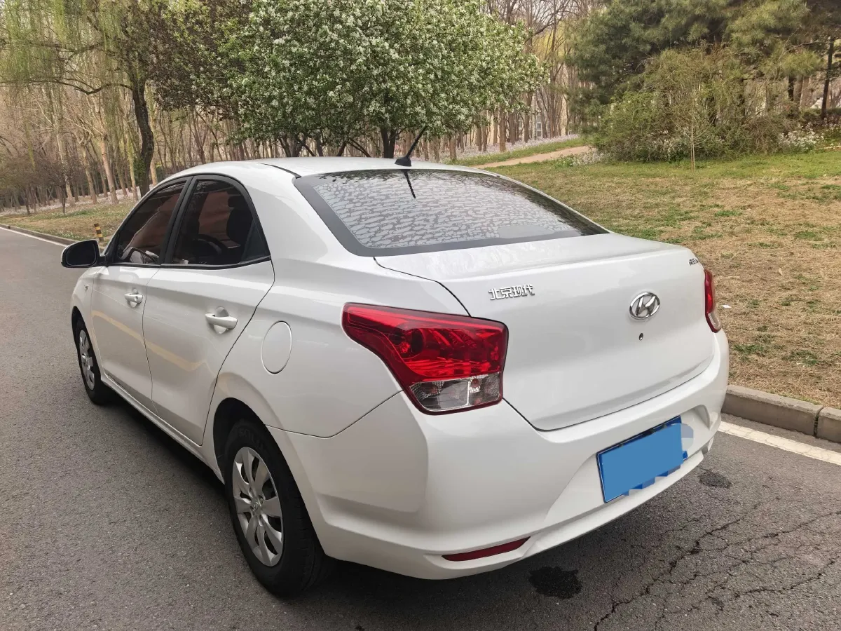 2017 Hyundai Reina 1.4L 95HP L4 5MT,autocango,china used car exporter,china ev exporter,chinese used car exporter,chinese used ev exporter