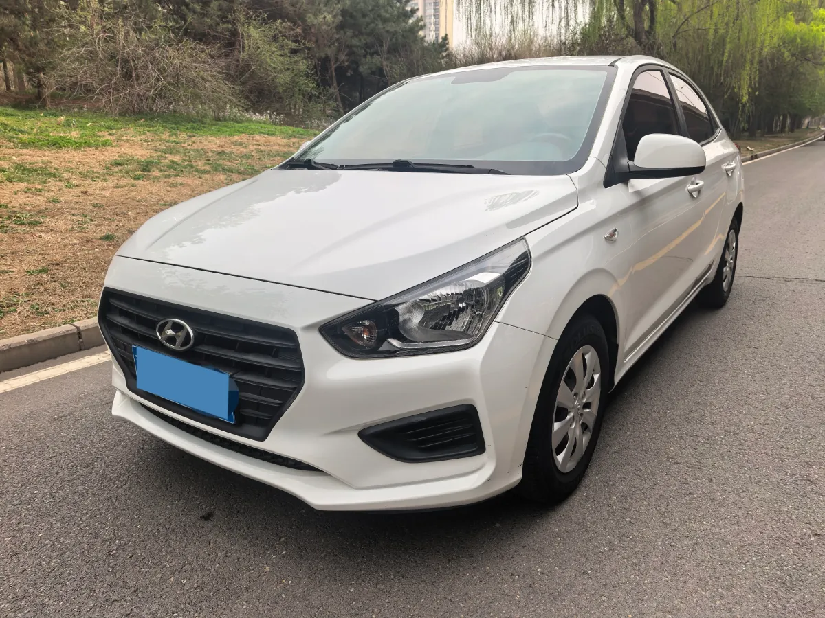 2017 Hyundai Reina 1.4L 95HP L4 5MT,autocango,china used car exporter,china ev exporter,chinese used car exporter,chinese used ev exporter
