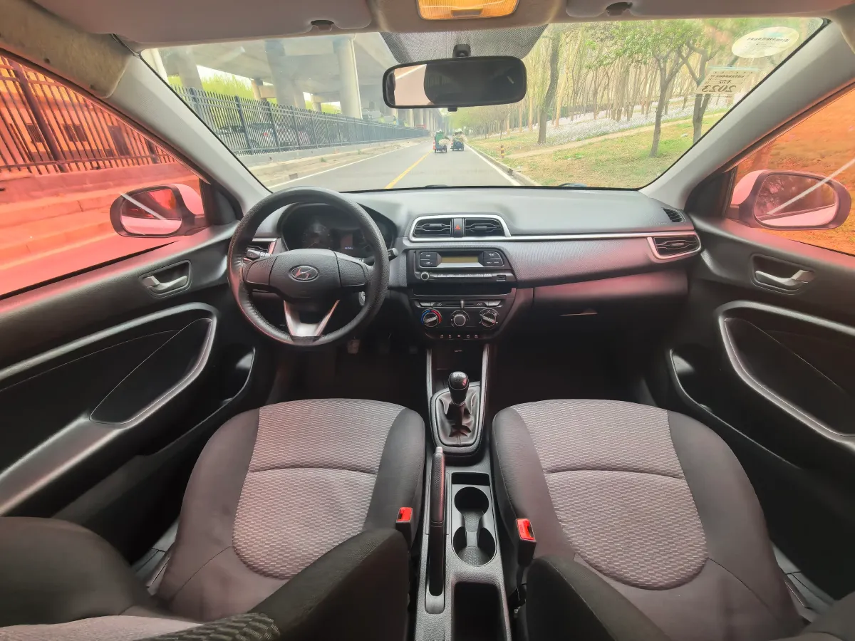 2017 Hyundai Reina 1.4L 95HP L4 5MT,autocango,china used car exporter,china ev exporter,chinese used car exporter,chinese used ev exporter