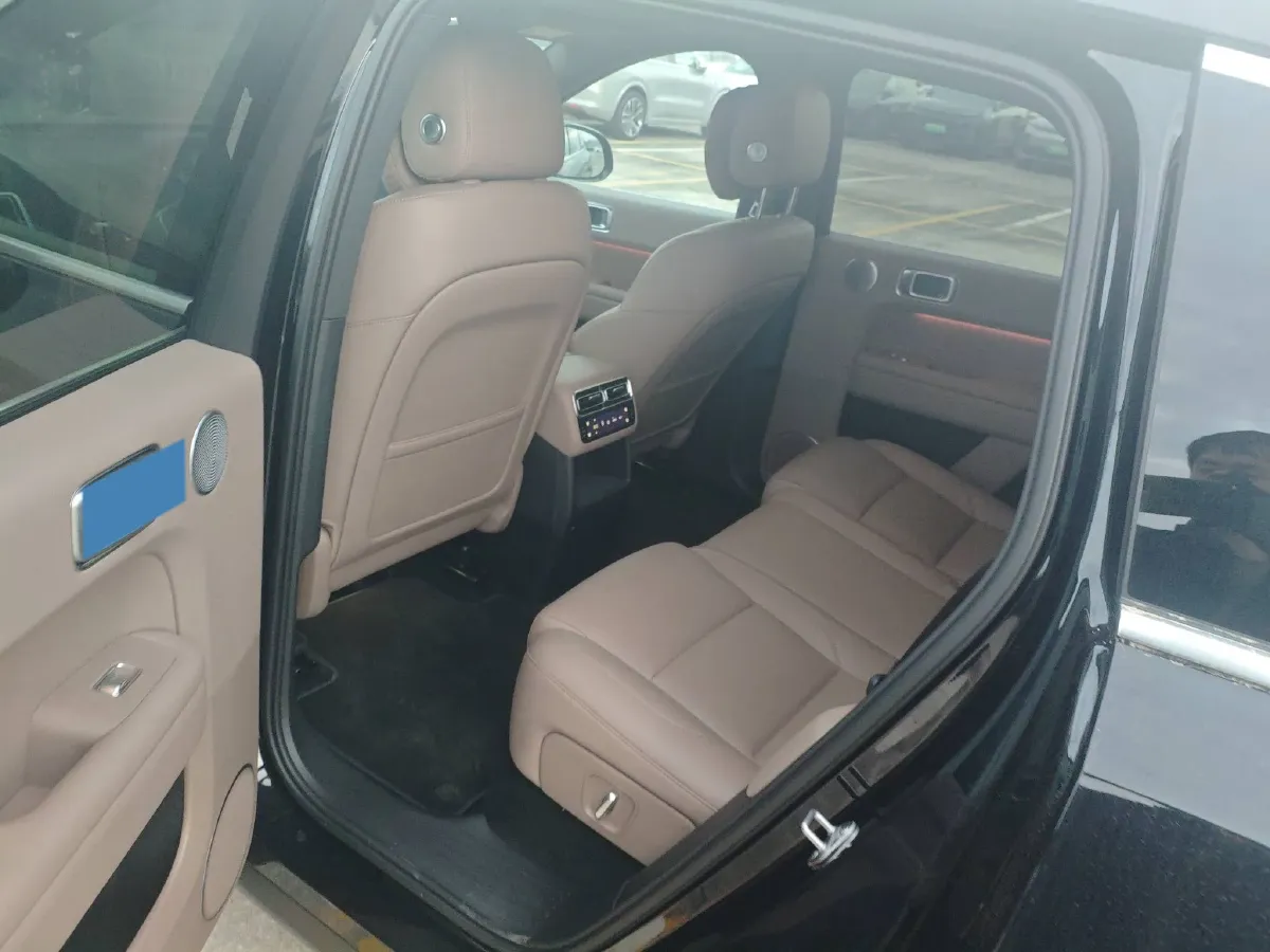 2025 Li L6 Range Extended 154HP L4 REEV,autocango,china used car exporter,china ev exporter,chinese used car exporter,chinese used ev exporter