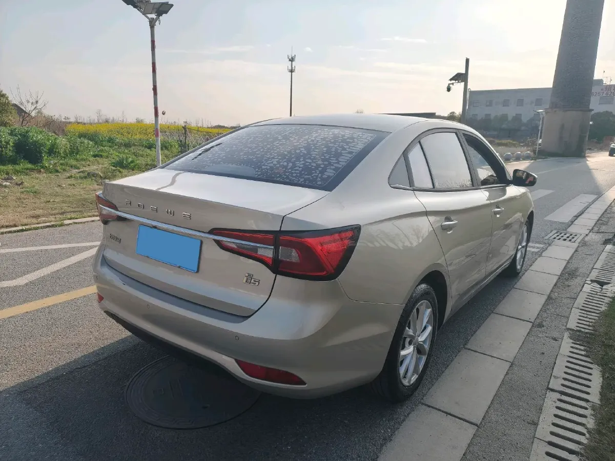 2019 Roewe i5 1.5L 120HP L4 CVT,autocango,china used car exporter,china ev exporter,chinese used car exporter,chinese used ev exporter