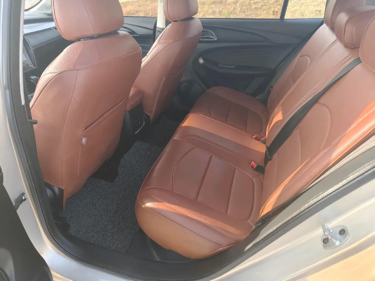 2019 Roewe i5 1.5L 120HP L4 CVT,autocango,china used car exporter,china ev exporter,chinese used car exporter,chinese used ev exporter