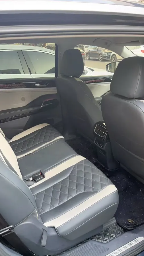 2022 Volkswagen ID.6 Crozz BEV 84.8KWH,autocango,china used car exporter,china ev exporter,chinese used car exporter,chinese used ev exporter