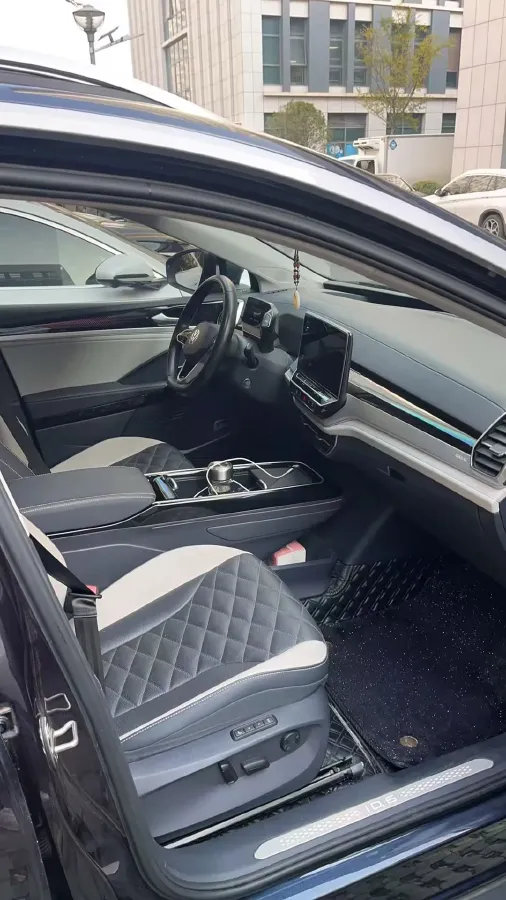 2022 Volkswagen ID.6 Crozz BEV 84.8KWH,autocango,china used car exporter,china ev exporter,chinese used car exporter,chinese used ev exporter