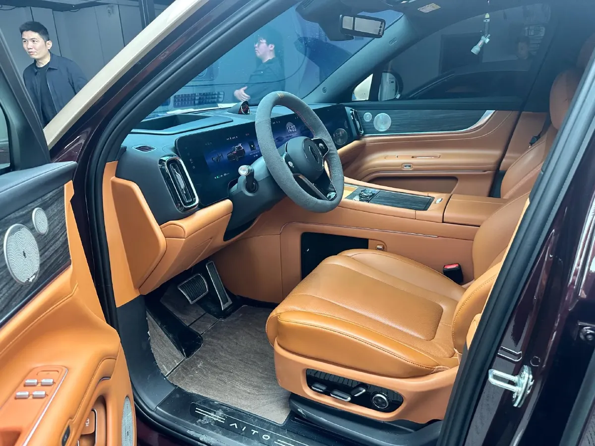 2025 AITO AITO M9 BEV 100KWH,autocango,china used car exporter,china ev exporter,chinese used car exporter,chinese used ev exporter