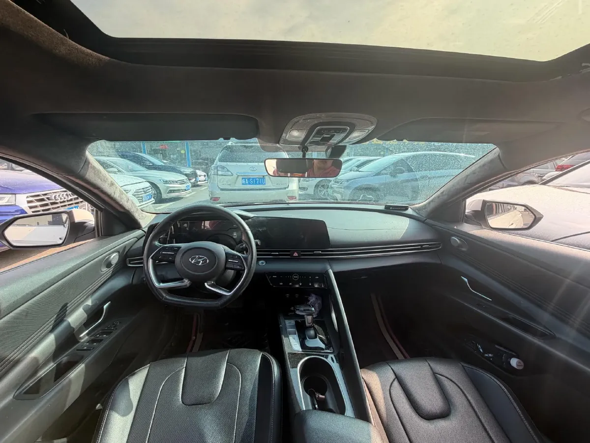 2021 Hyundai Elantra 1.5L 115HP L4 CVT,autocango,china used car exporter,china ev exporter,chinese used car exporter,chinese used ev exporter