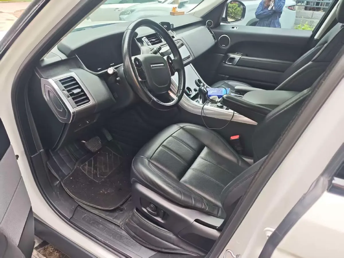 2021 Land Rover Range Rover Sport 3.0T 360HP L6 8AT,autocango,china used car exporter,china ev exporter,chinese used car exporter,chinese used ev exporter