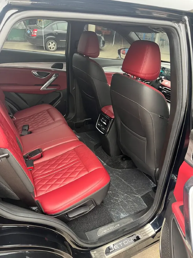 2023 Jetour X70 Plus 1.6T 197HP L4 7DCT,autocango,china used car exporter,china ev exporter,chinese used car exporter,chinese used ev exporter