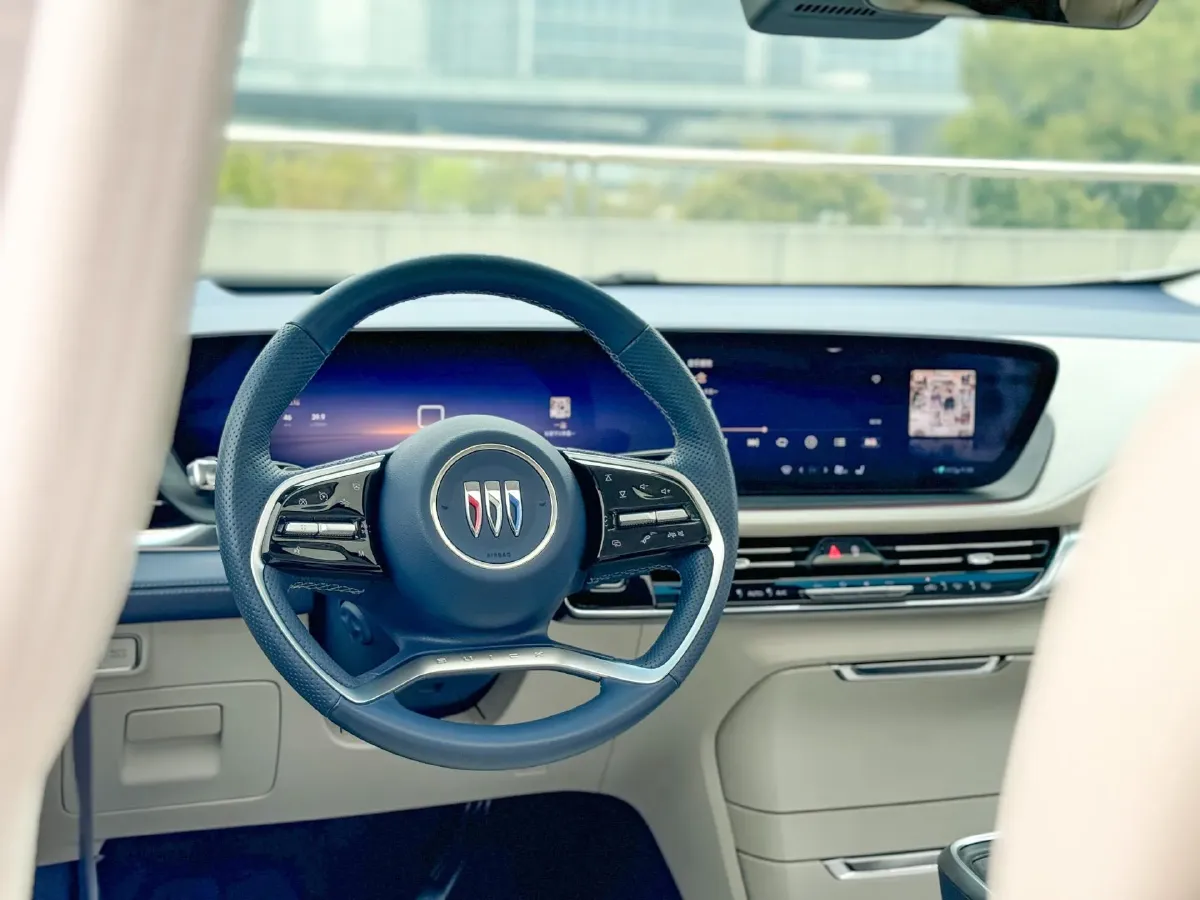 2025 Buick Century 2.0T 237HP L4 9AT,autocango,china used car exporter,china ev exporter,chinese used car exporter,chinese used ev exporter