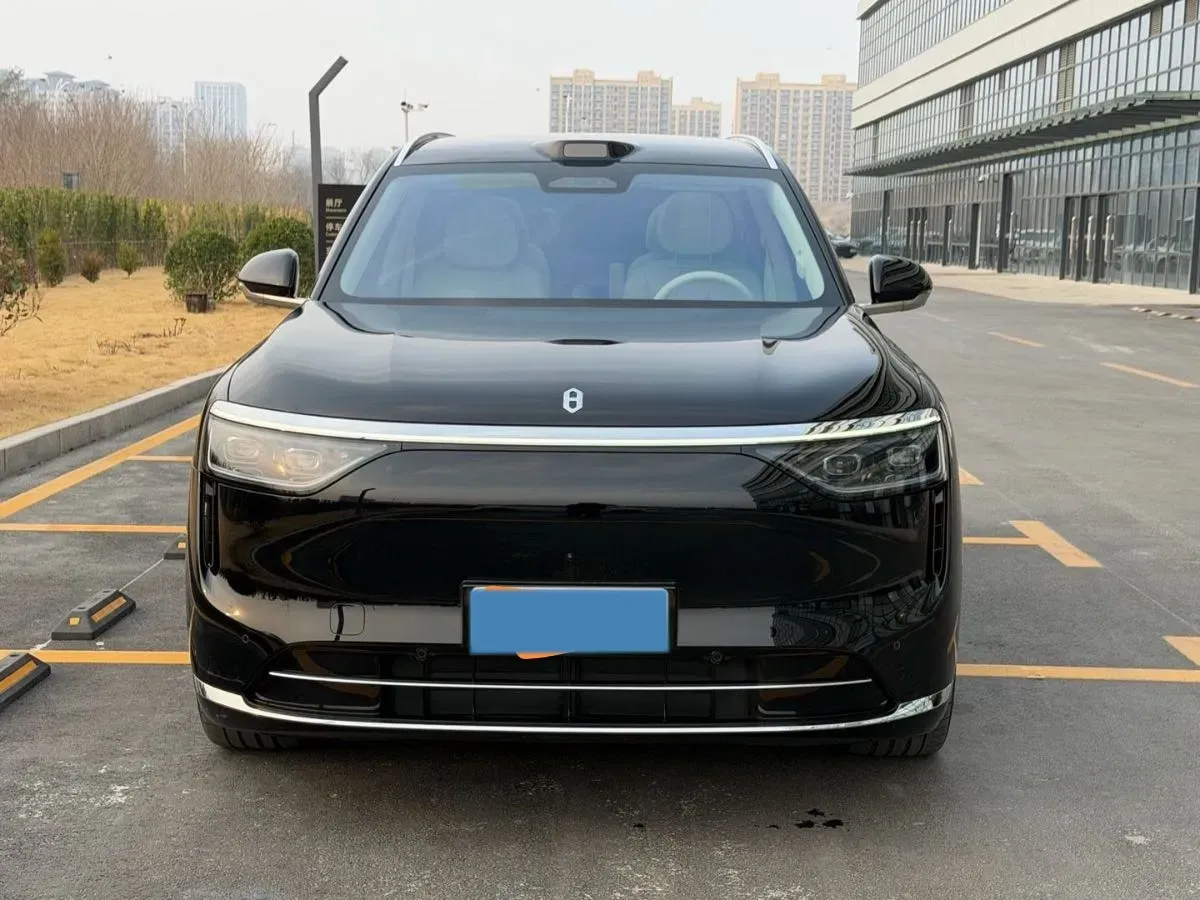 2025 AITO AITO M8 REEV 160HP REEV 53.4KWH,autocango,china used car exporter,china ev exporter,chinese used car exporter,chinese used ev exporter