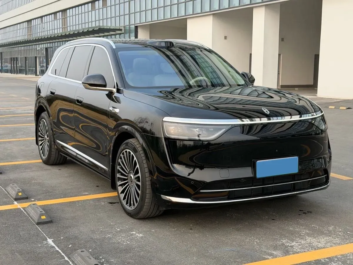 2025 AITO AITO M8 REEV 160HP REEV 53.4KWH,autocango,china used car exporter,china ev exporter,chinese used car exporter,chinese used ev exporter