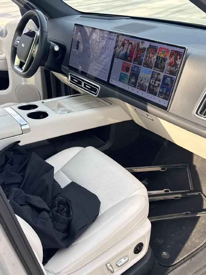 2024 Li L6 Range Extended 154HP L4 REEV 36.8KWH,autocango,china used car exporter,china ev exporter,chinese used car exporter,chinese used ev exporter