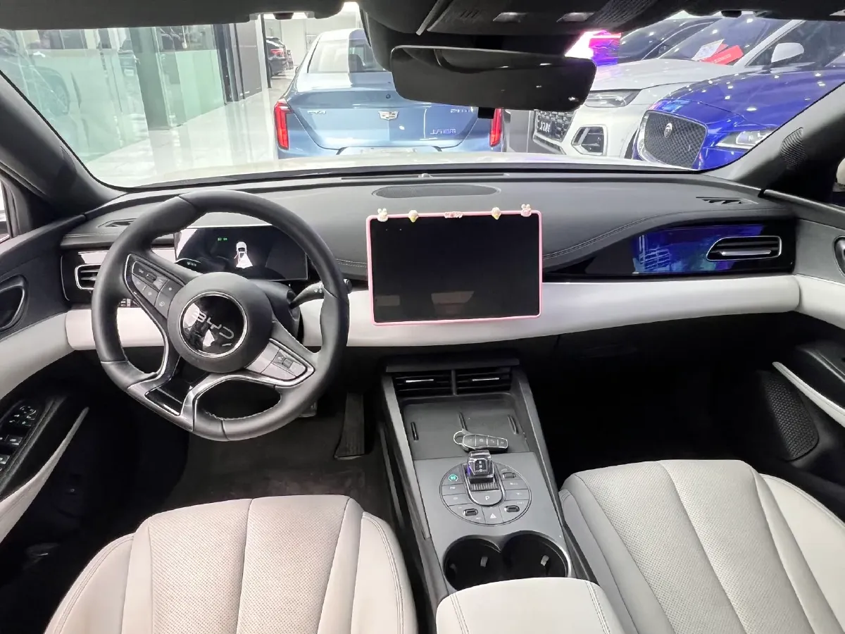 2025 BYD Seal06 1.5L 101HP L4 E-CVT PHEV 10.08KWH,autocango,china used car exporter,china ev exporter,chinese used car exporter,chinese used ev exporter