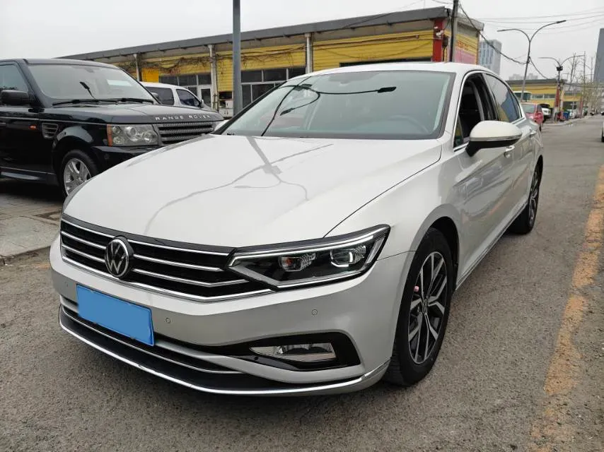 2020 Volkswagen Magotan 2.0T 186HP L4 7DCT,autocango,china used car exporter,china ev exporter,chinese used car exporter,chinese used ev exporter