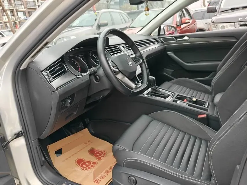 2020 Volkswagen Magotan 2.0T 186HP L4 7DCT,autocango,china used car exporter,china ev exporter,chinese used car exporter,chinese used ev exporter