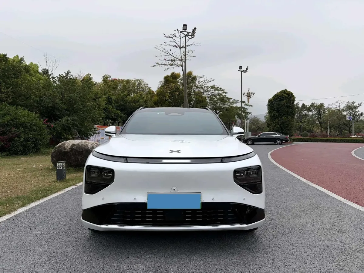 2025 Xpeng G9 BEV 79KWH,autocango,china used car exporter,china ev exporter,chinese used car exporter,chinese used ev exporter