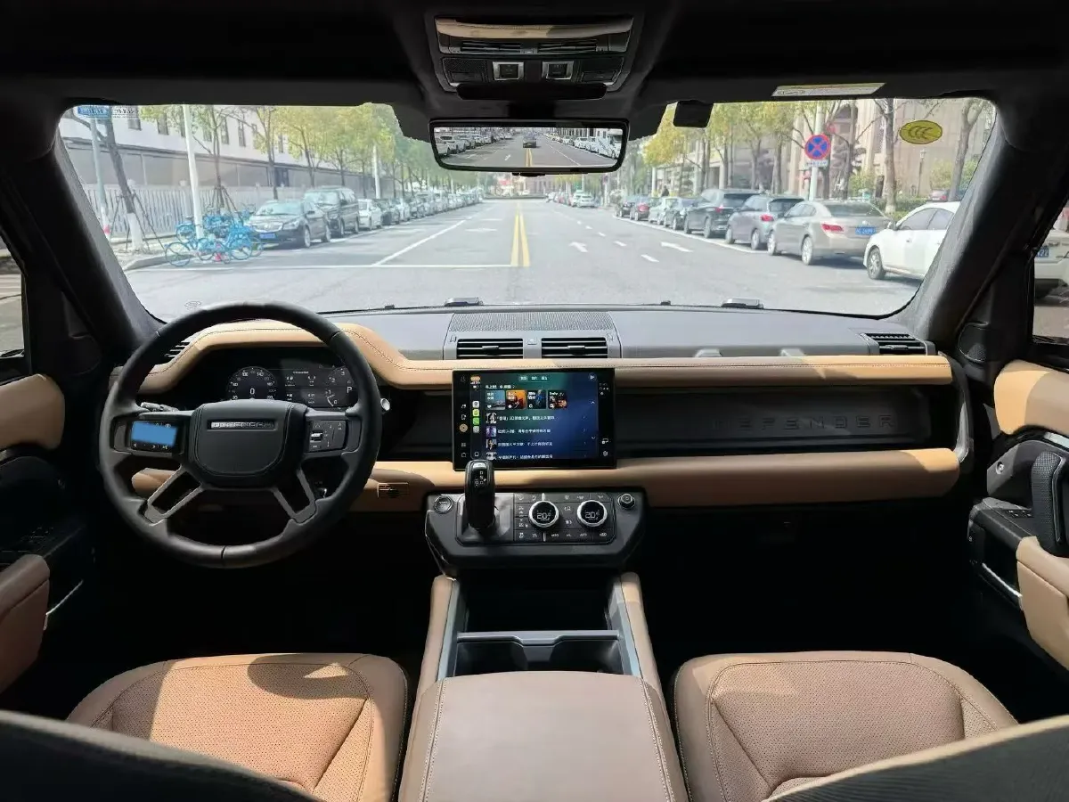 2024 Land Rover Defender 3.0T 400HP L6 8AT,autocango,china used car exporter,china ev exporter,chinese used car exporter,chinese used ev exporter
