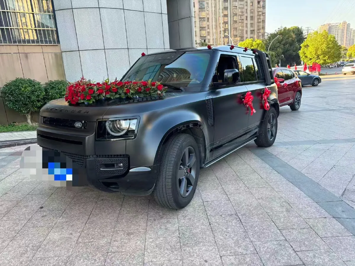 2024 Land Rover Defender 3.0T 400HP L6 8AT,autocango,china used car exporter,china ev exporter,chinese used car exporter,chinese used ev exporter