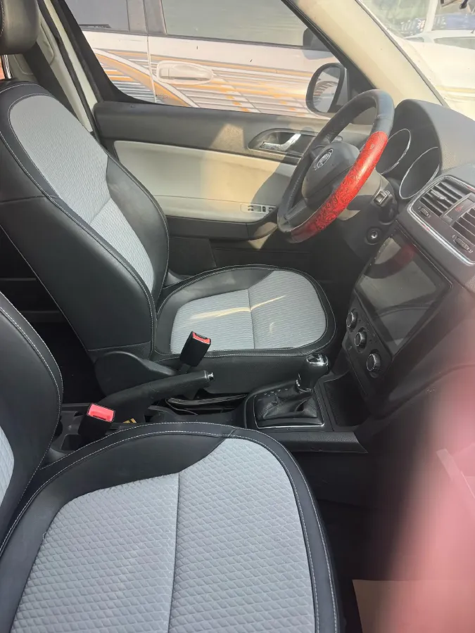 2016 Skoda Yeti 1.4T 150HP L4 7DCT,autocango,china used car exporter,china ev exporter,chinese used car exporter,chinese used ev exporter