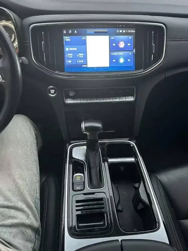 2020 GAC Trumpchi GS8 2.0T 252HP L4 6AT,autocango,china used car exporter,china ev exporter,chinese used car exporter,chinese used ev exporter