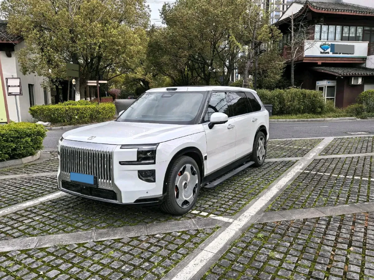 2025 Zeekr 9X 2.0T 279HP L4 1DHT PHEV,autocango,china used car exporter,china ev exporter,chinese used car exporter,chinese used ev exporter
