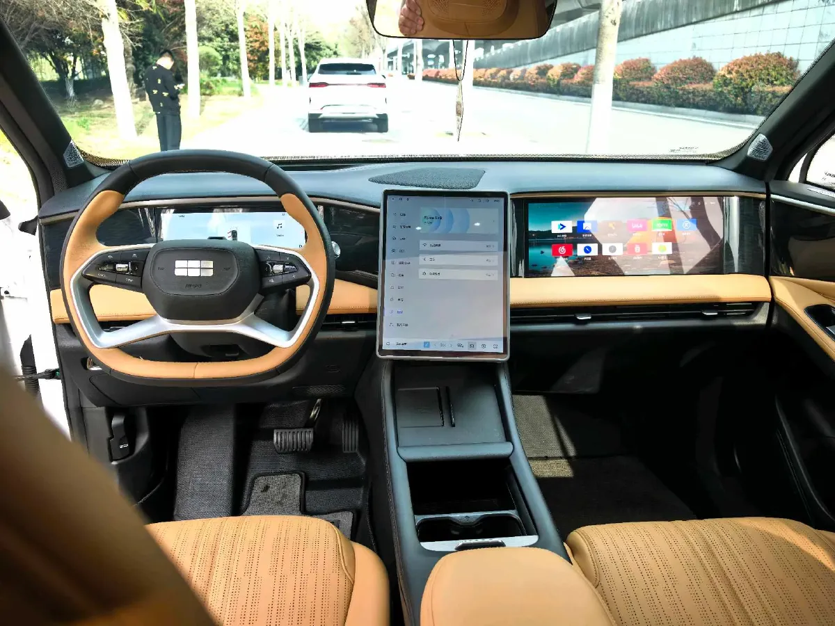 2024 Geely Galaxy L7 1.5T 163HP L4 3DHT PHEV 18.7KWH,autocango,china used car exporter,china ev exporter,chinese used car exporter,chinese used ev exporter