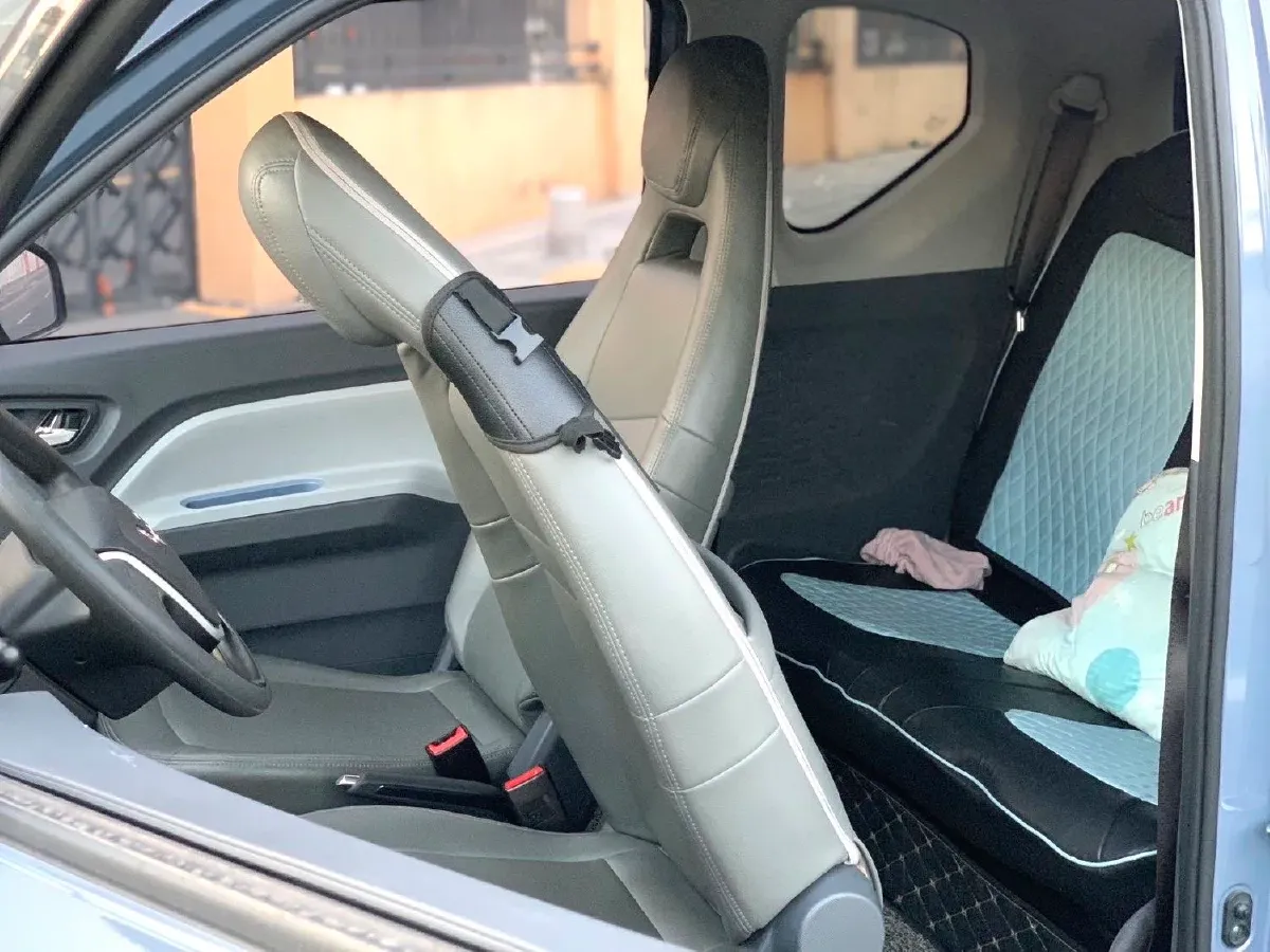 2021 WuLing HongGuang MINI EV BEV 13.8KWH,autocango,china used car exporter,china ev exporter,chinese used car exporter,chinese used ev exporter