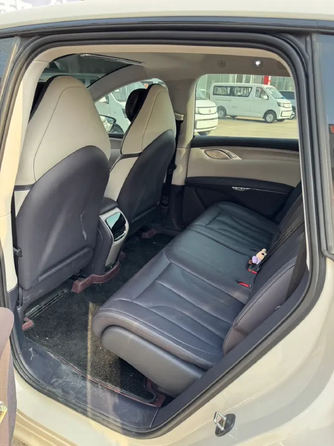 2023 IM LS7 BEV 77KWH,autocango,china used car exporter,china ev exporter,chinese used car exporter,chinese used ev exporter