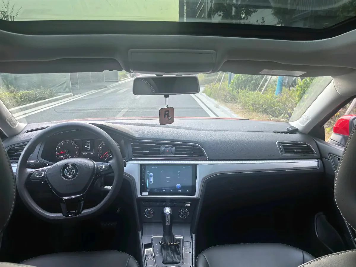 2019 Volkswagen T-Cross 1.4T 150HP L4 7DCT,autocango,china used car exporter,china ev exporter,chinese used car exporter,chinese used ev exporter