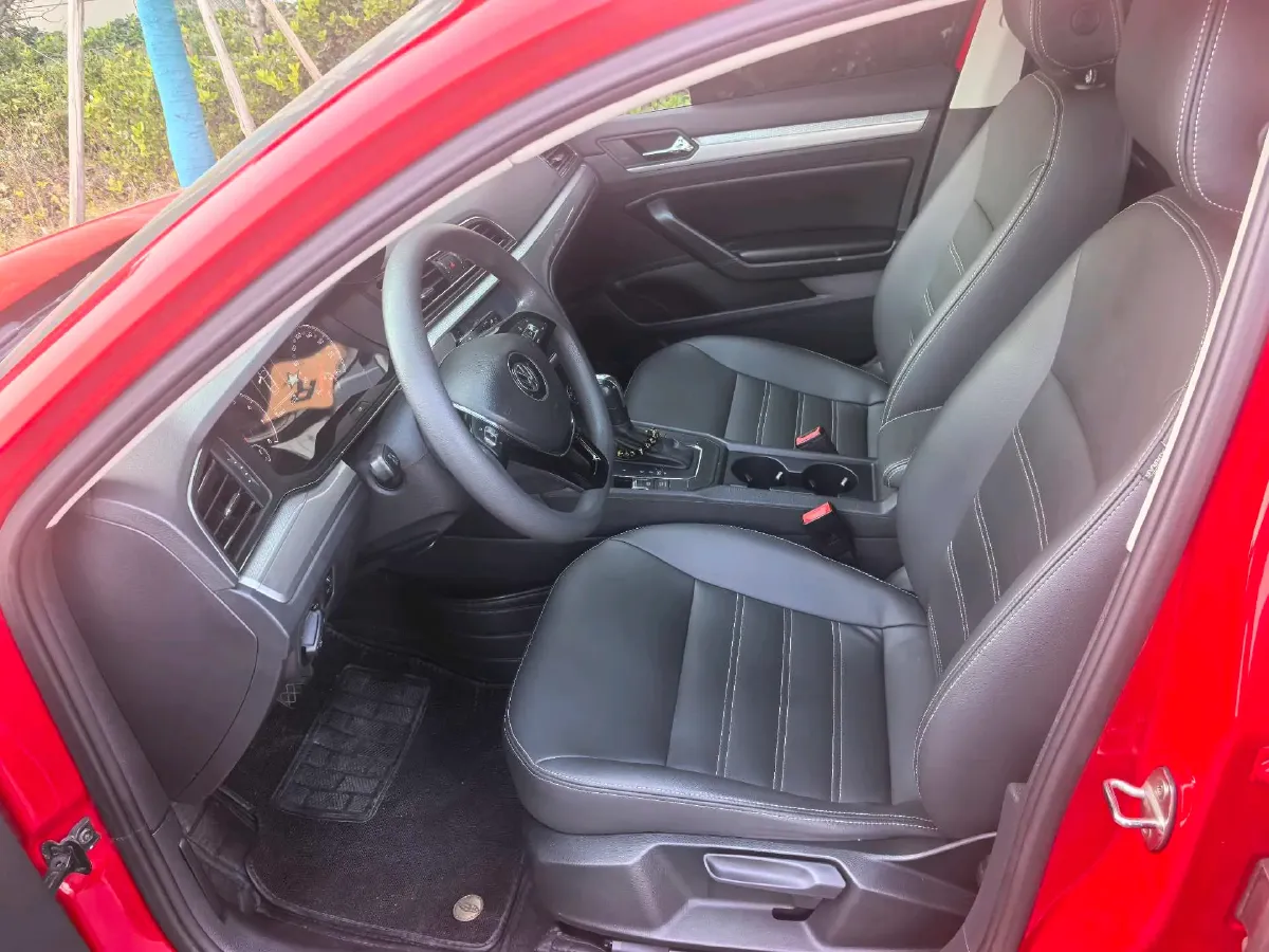 2019 Volkswagen T-Cross 1.4T 150HP L4 7DCT,autocango,china used car exporter,china ev exporter,chinese used car exporter,chinese used ev exporter