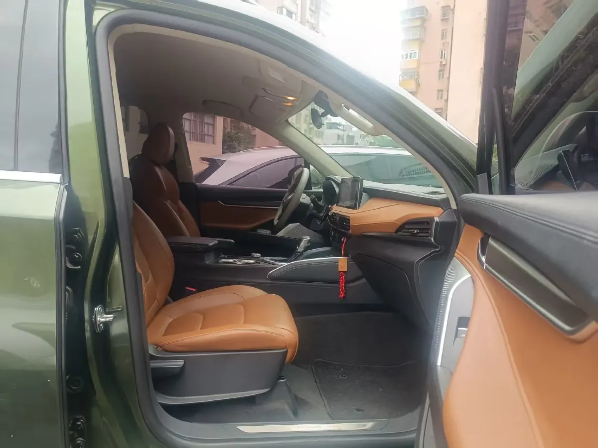 2017 MAXUS D90 2.0T 224HP L4 6AT,autocango,china used car exporter,china ev exporter,chinese used car exporter,chinese used ev exporter