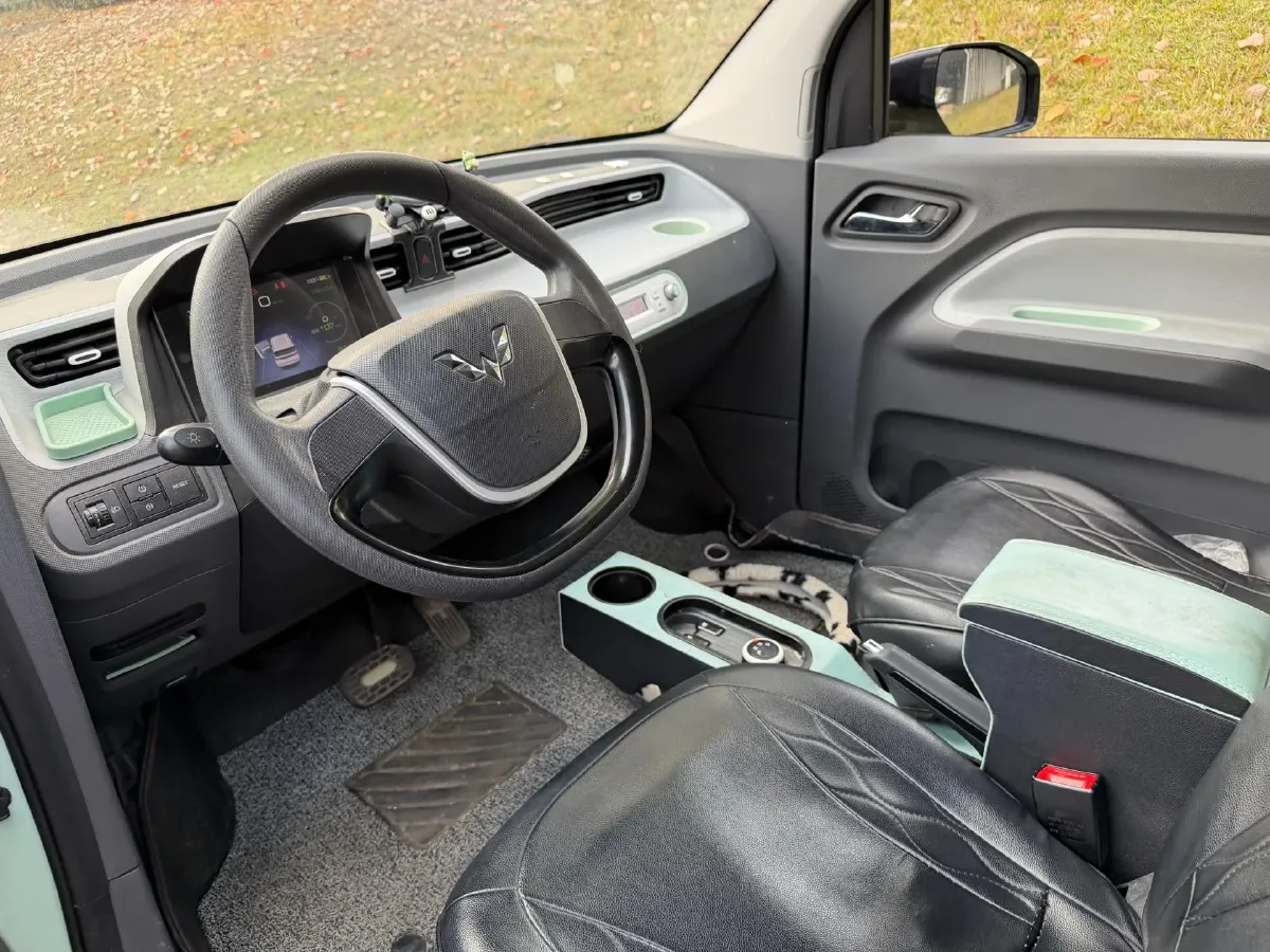 2021 WuLing HongGuang MINI EV BEV 13.9KWH,autocango,china used car exporter,china ev exporter,chinese used car exporter,chinese used ev exporter