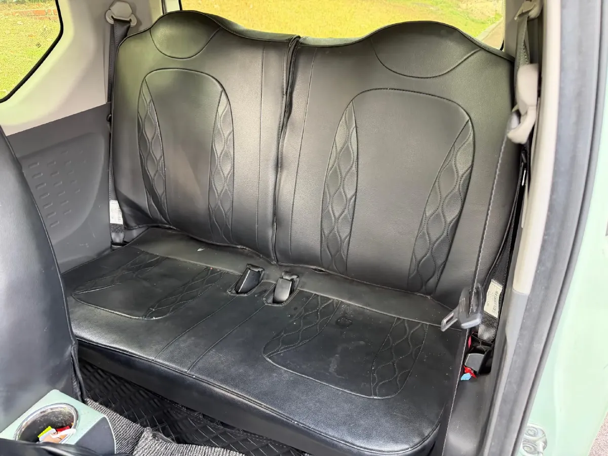 2021 WuLing HongGuang MINI EV BEV 13.9KWH,autocango,china used car exporter,china ev exporter,chinese used car exporter,chinese used ev exporter