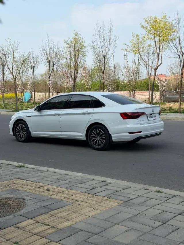 2019 Jeep Renegade 1.3T 173HP L4 7DCT,autocango,china used car exporter,china ev exporter,chinese used car exporter,chinese used ev exporter
