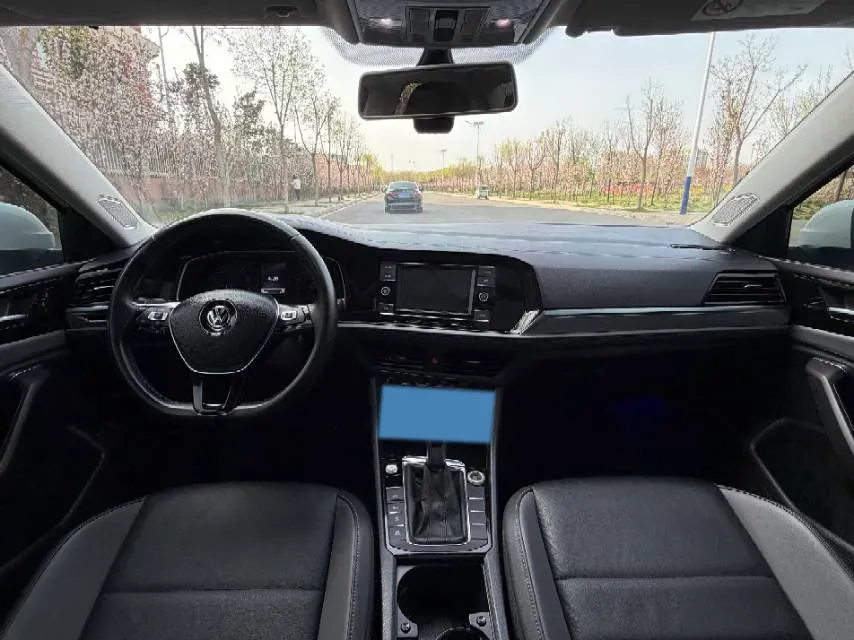 2019 Jeep Renegade 1.3T 173HP L4 7DCT,autocango,china used car exporter,china ev exporter,chinese used car exporter,chinese used ev exporter