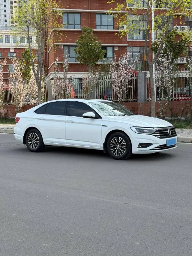 2019 Jeep Renegade 1.3T 173HP L4 7DCT,autocango,china used car exporter,china ev exporter,chinese used car exporter,chinese used ev exporter