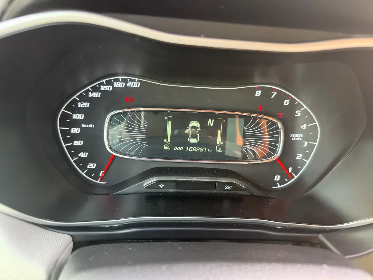 2017 BaoJun 310W 1.5L 105HP L4 6MT,autocango,china used car exporter,china ev exporter,chinese used car exporter,chinese used ev exporter