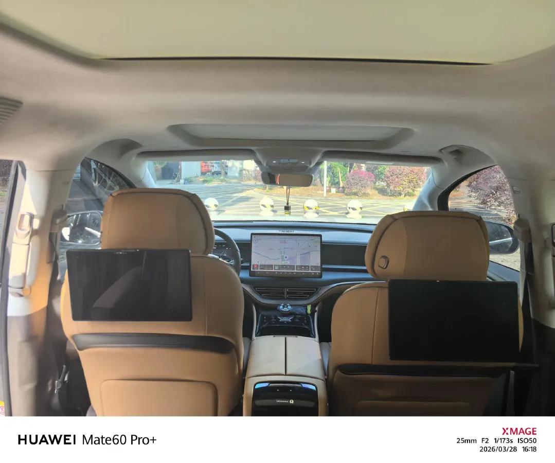 2022 HongQi HS7 3.0T 337HP V6 8AT,autocango,china used car exporter,china ev exporter,chinese used car exporter,chinese used ev exporter