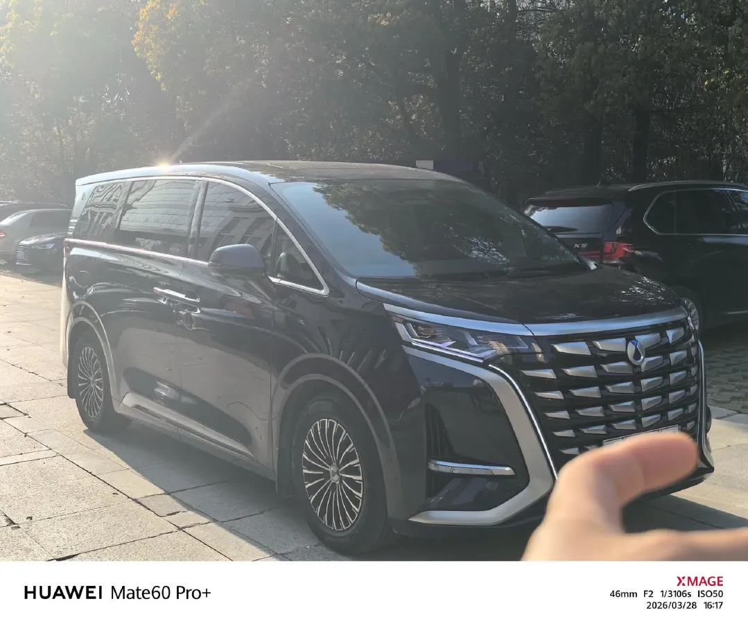 2022 HongQi HS7 3.0T 337HP V6 8AT,autocango,china used car exporter,china ev exporter,chinese used car exporter,chinese used ev exporter