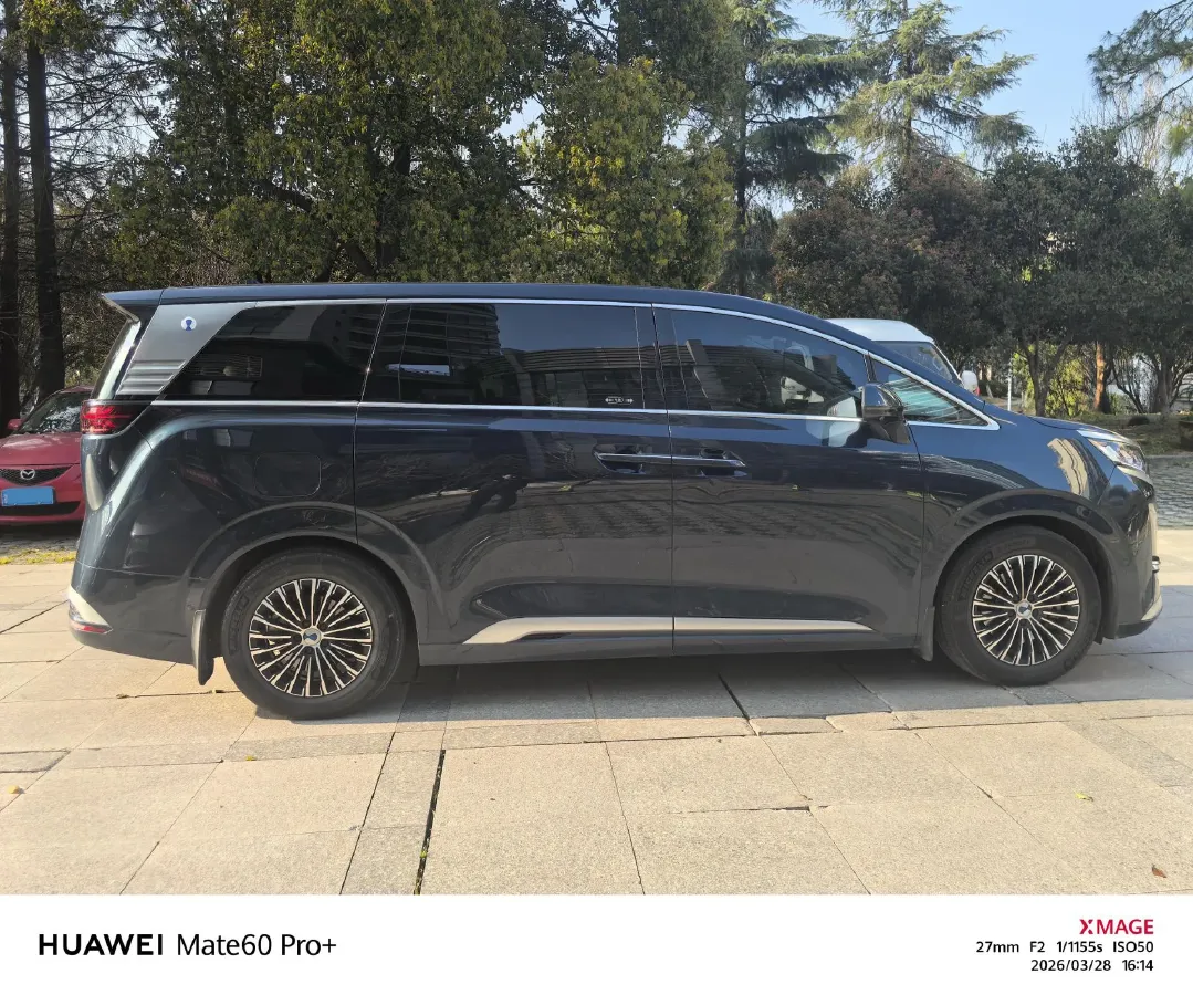 2022 HongQi HS7 3.0T 337HP V6 8AT,autocango,china used car exporter,china ev exporter,chinese used car exporter,chinese used ev exporter